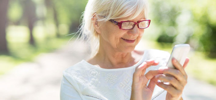 Choisir smartphone  pour une personne âgée